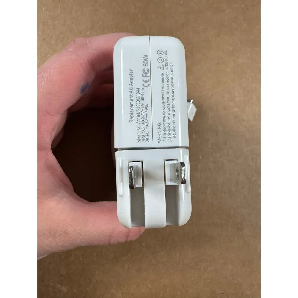 MacBook Charger / used condition